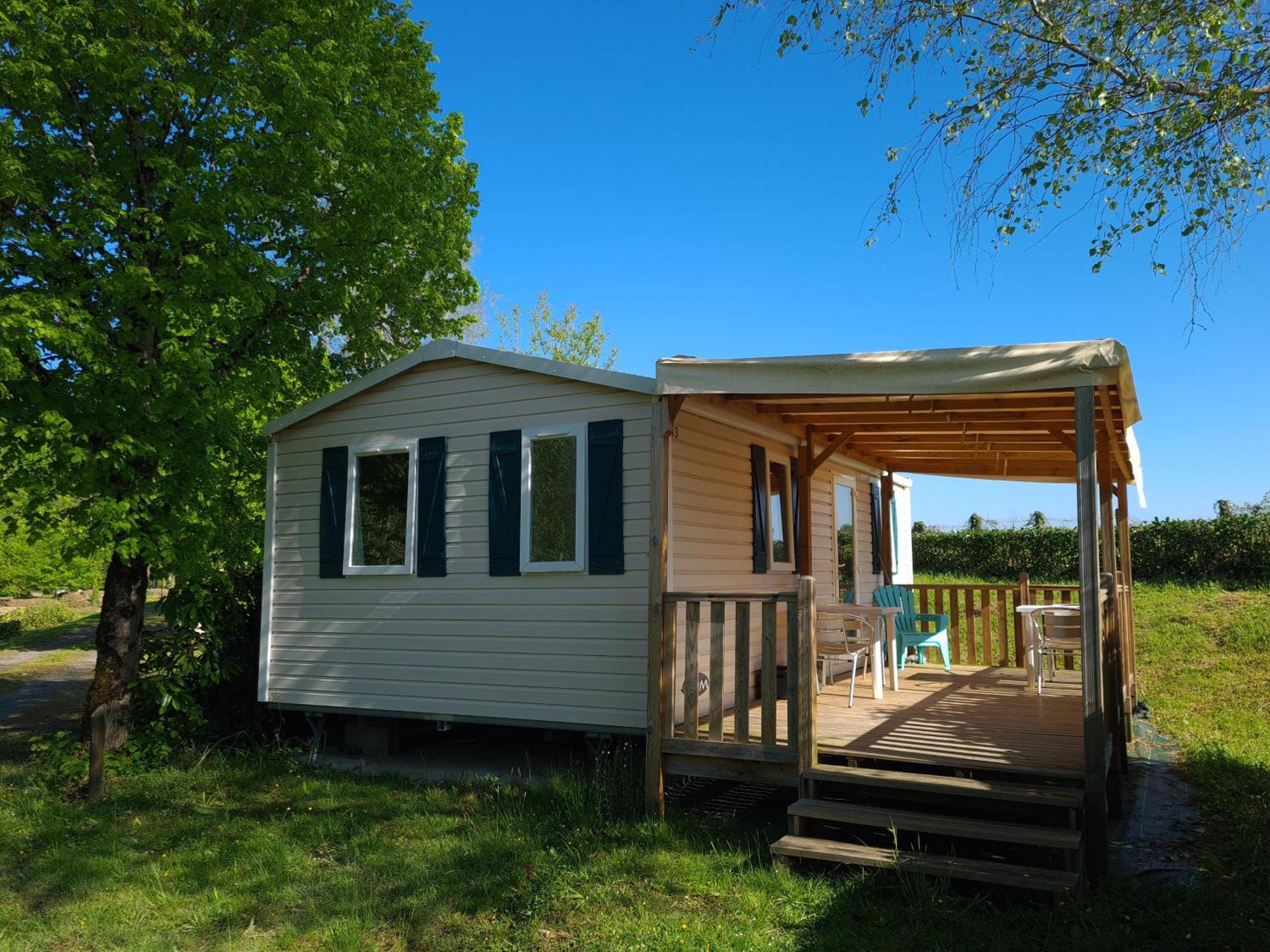 Camping De Ladignac Le Long Bel Air المظهر الخارجي الصورة