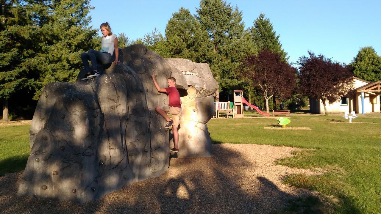 Camping De Ladignac Le Long Bel Air المظهر الخارجي الصورة