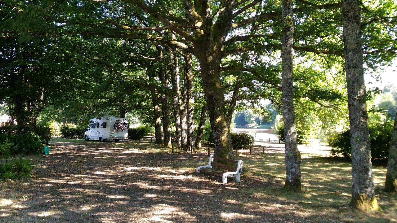 Camping De Ladignac Le Long Bel Air المظهر الخارجي الصورة